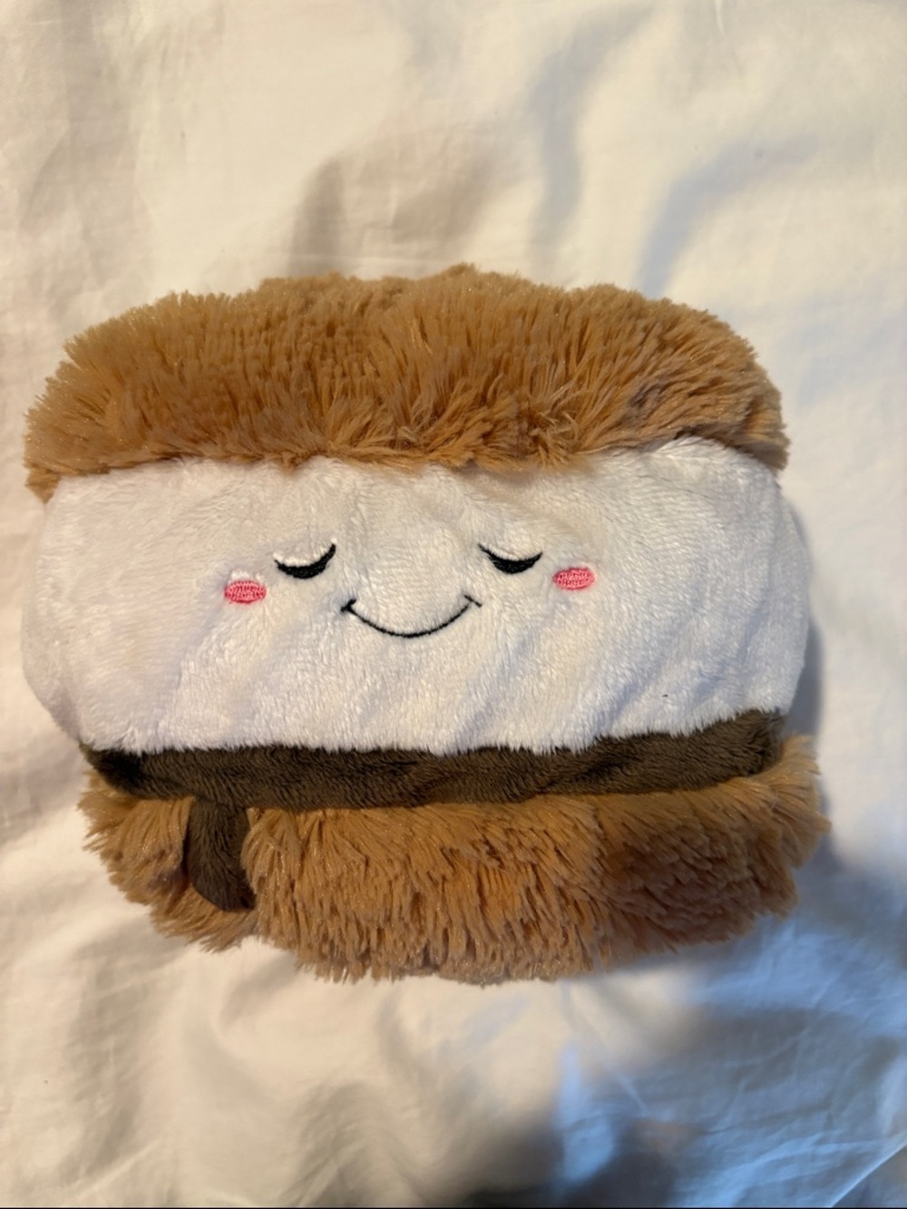 Mini Squishable S'more - Picture 11 of 11